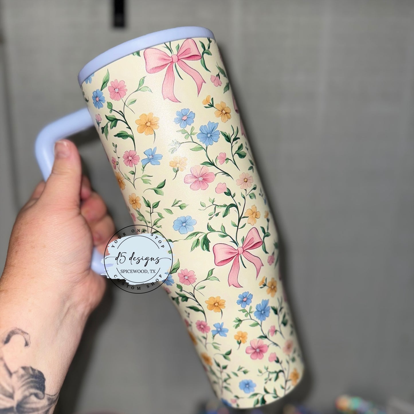 Dainty Floral Bows 40oz Tumbler